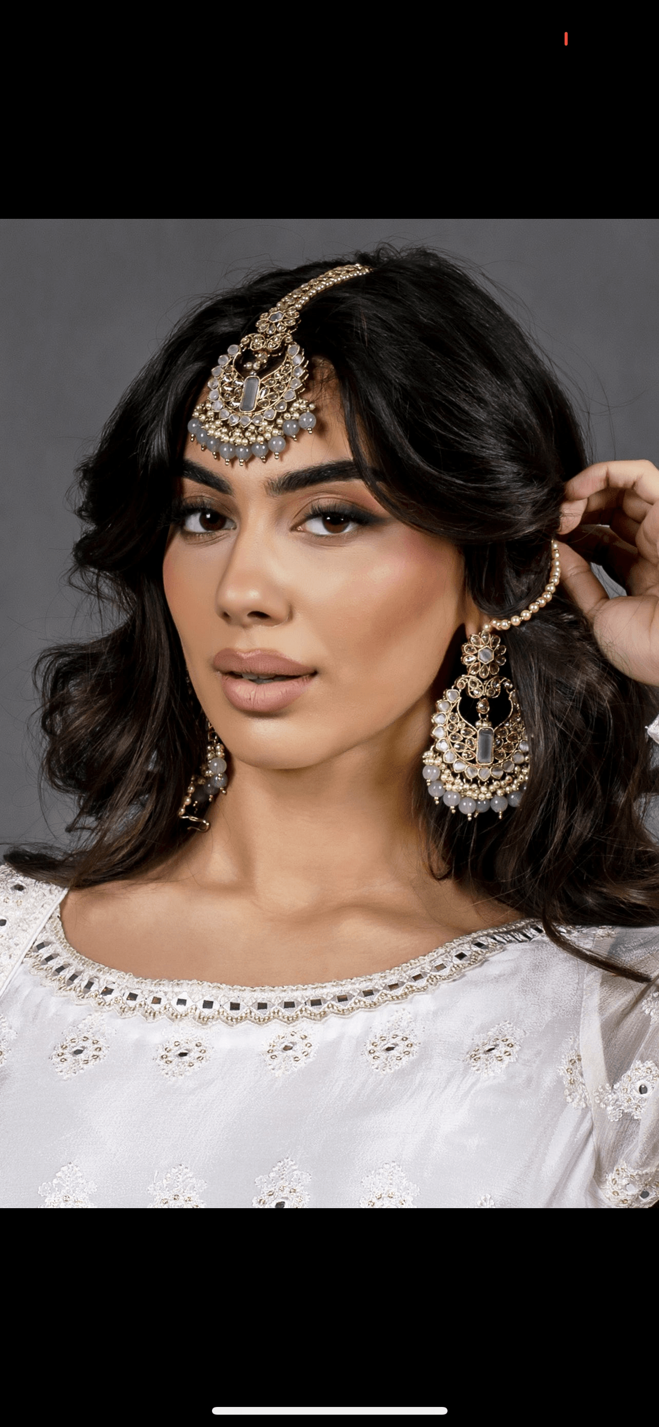 maang tikka and earrings set