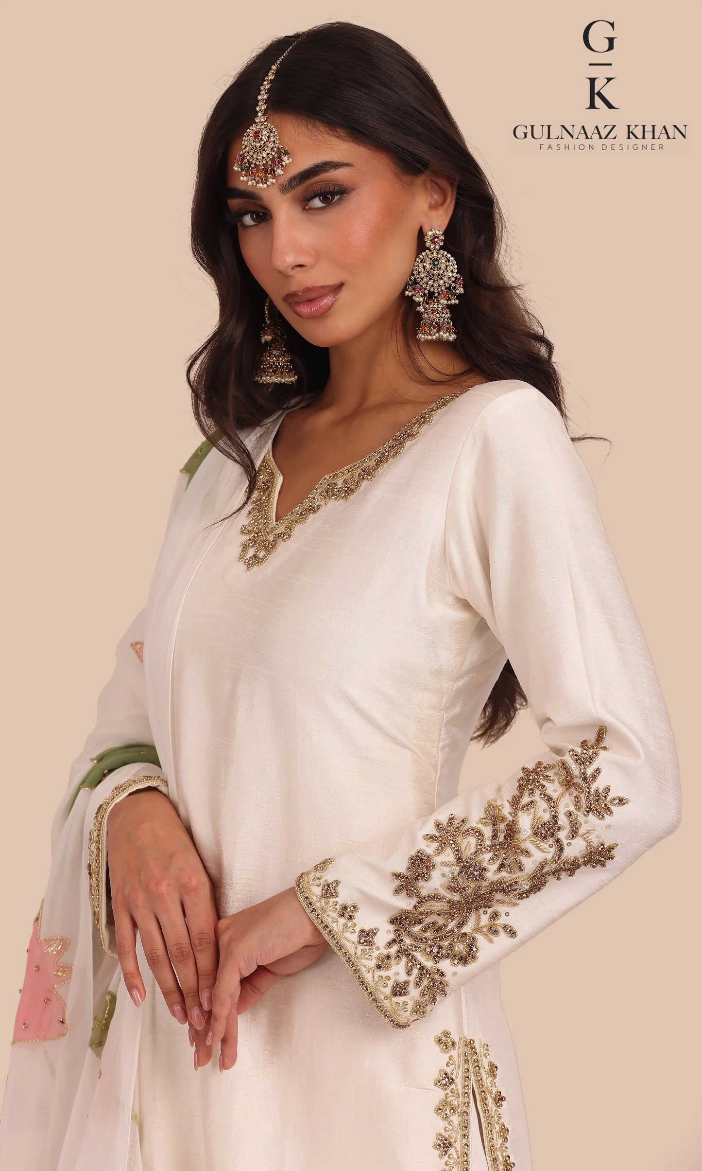 Close-up of Liyana white raw silk kurta neckline with stone embroidery