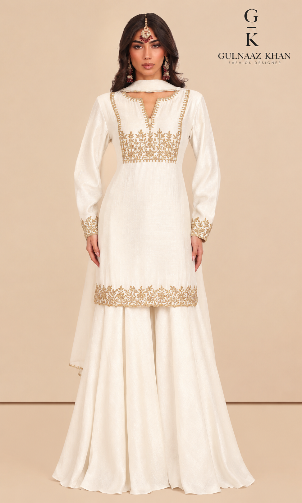 Zaryab green silk kurta featuring an embroidered V-slit neckline and embellished cuffs.