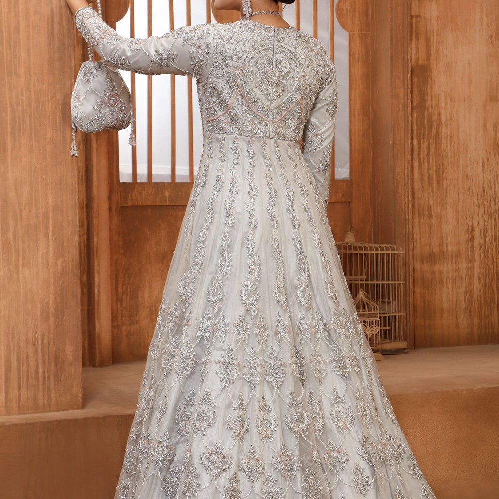 
                  
                    long bridal wear gown
                  
                