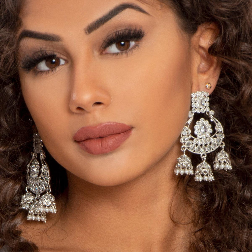 
                  
                    silver set
                  
                