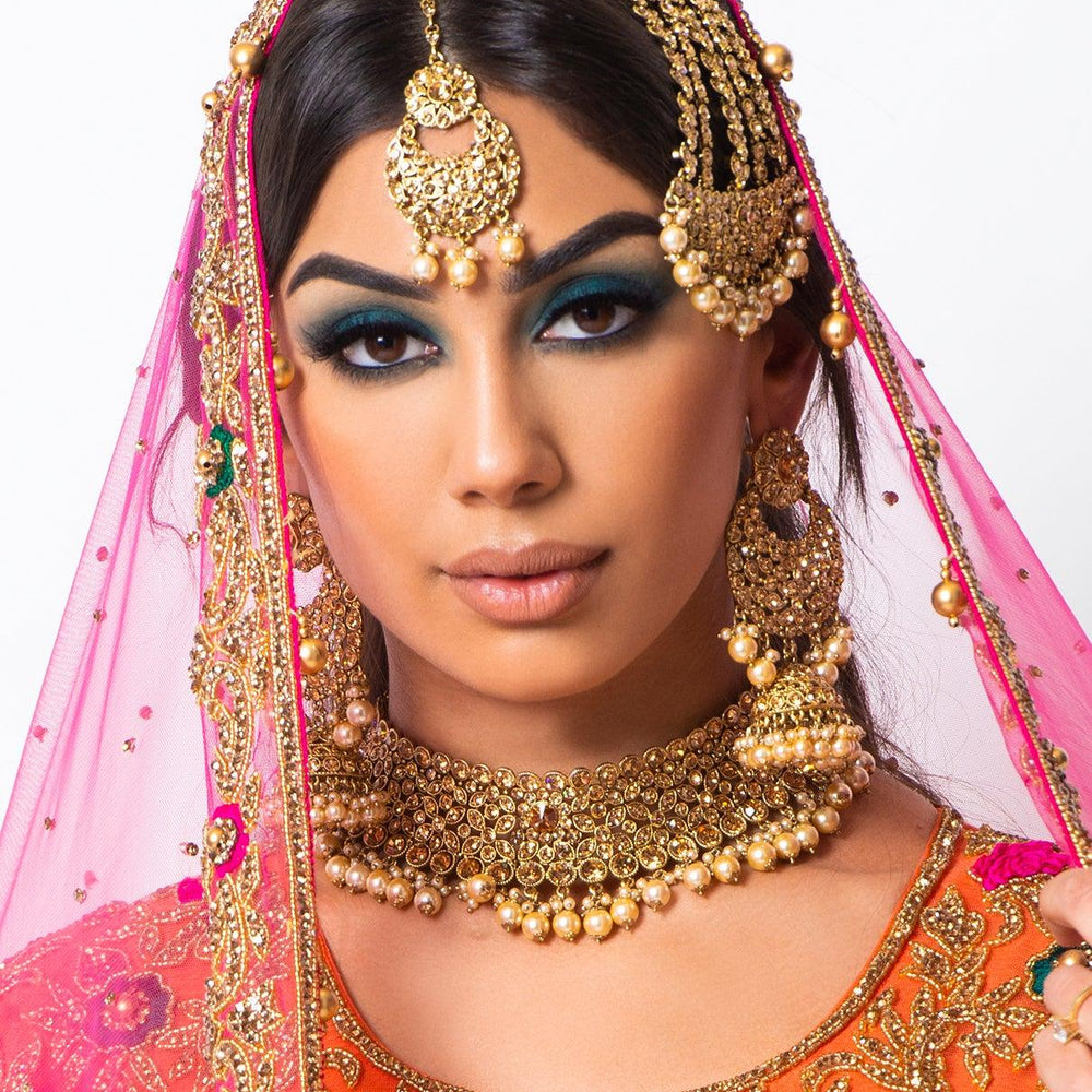 necklace and maang tikka set