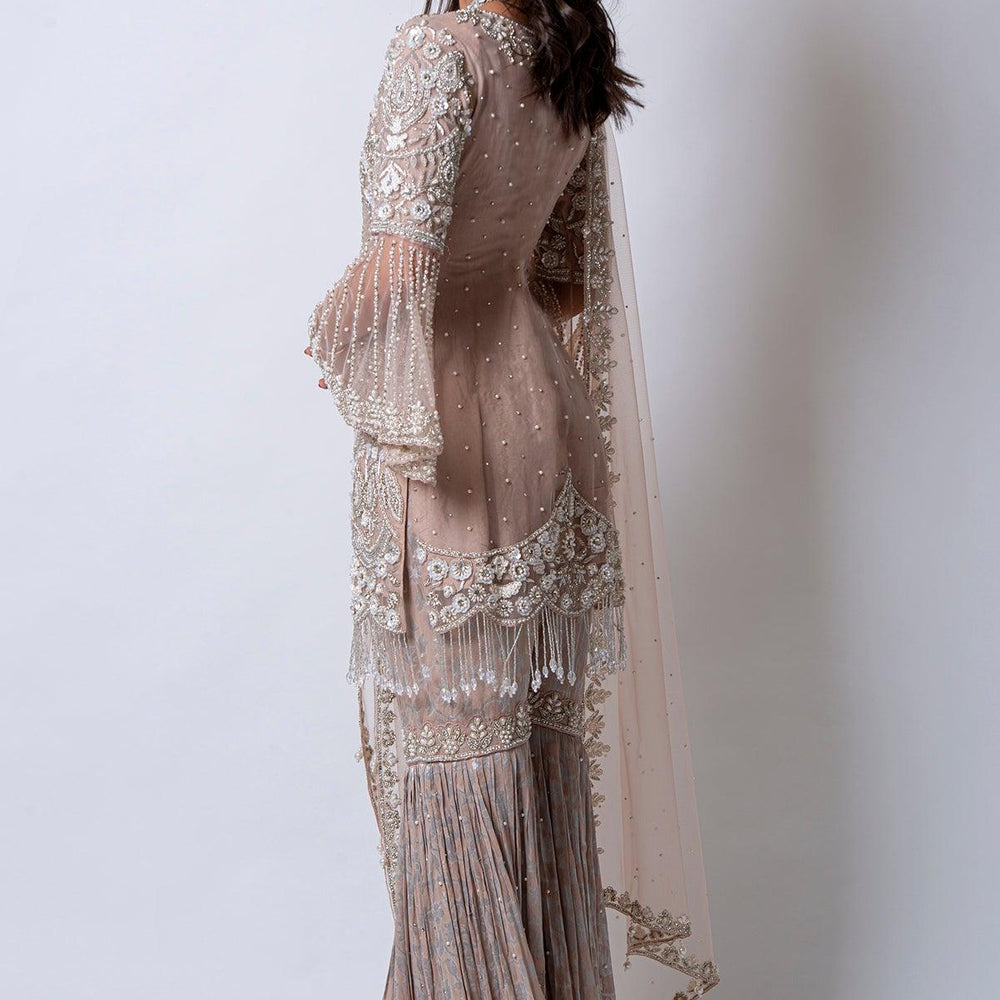 
                  
                    gharara
                  
                