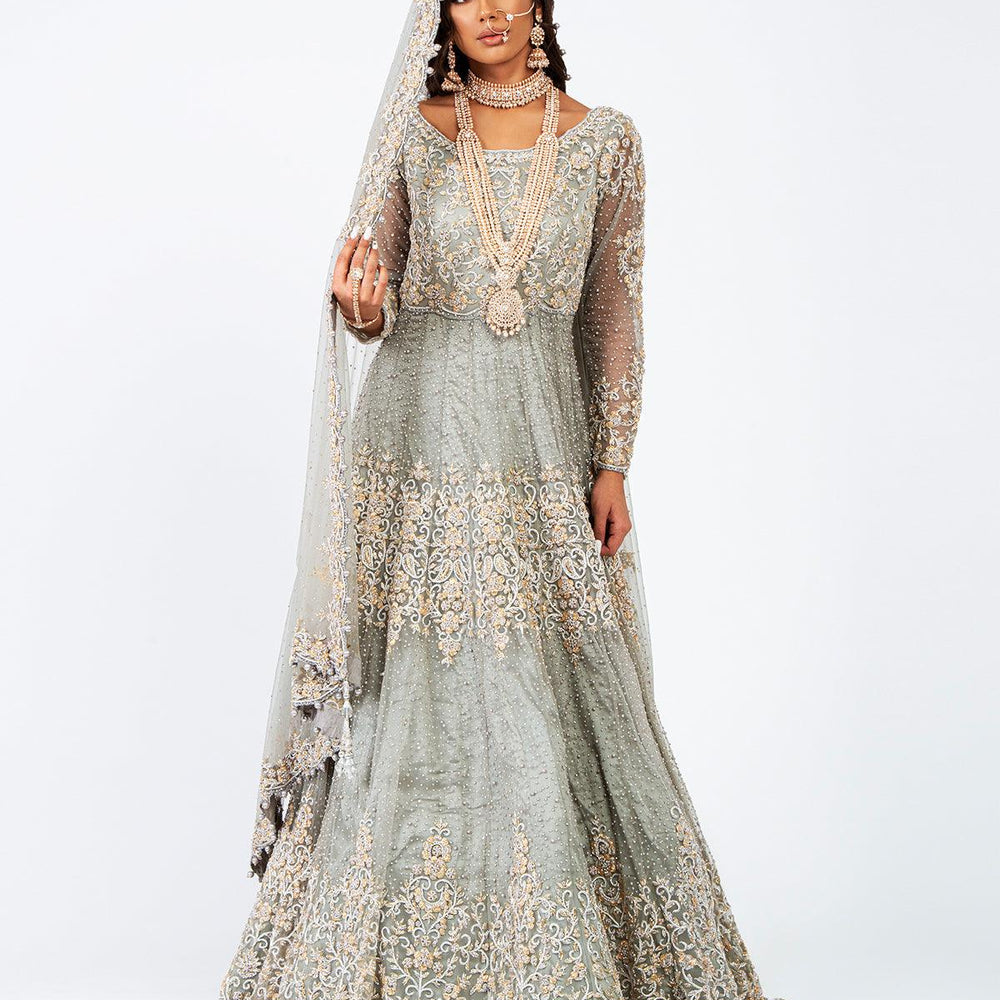 
                  
                    wedding gown dress
                  
                