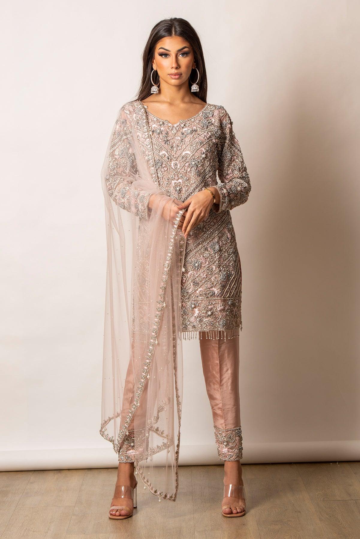 salwar kameez 