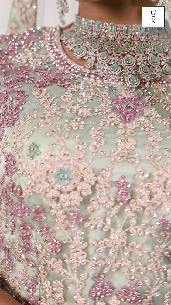 
                  
                    Lubna
                  
                