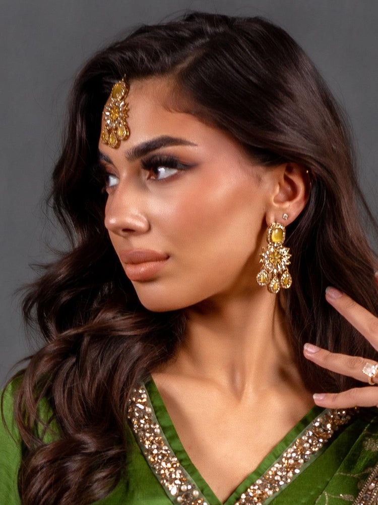
                  
                    Hareem
                  
                