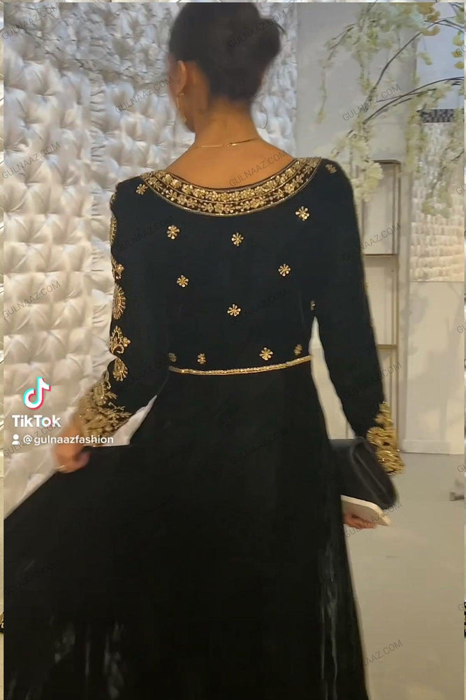
                  
                    Hajira
                  
                