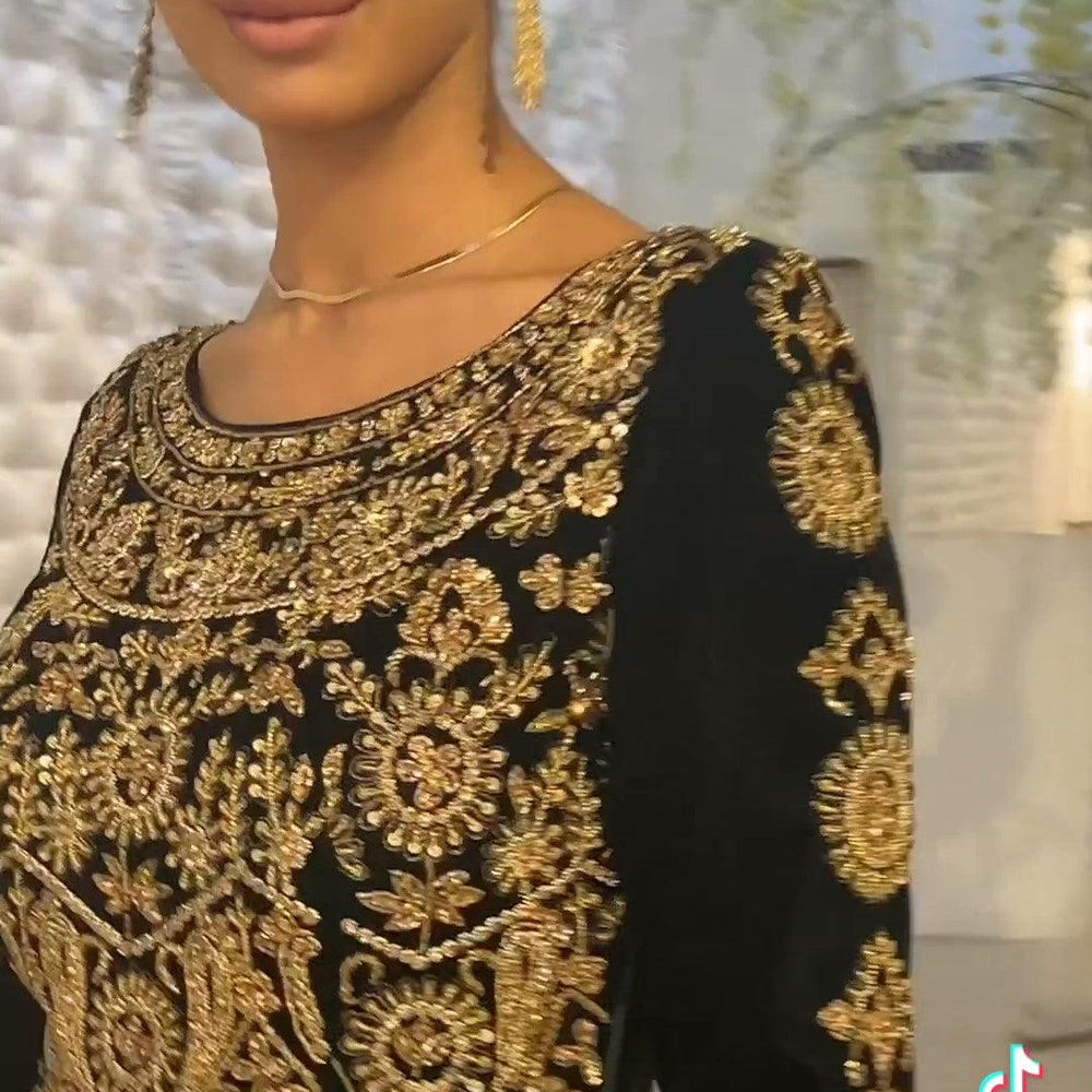 
                  
                    gown for wedding party
                  
                