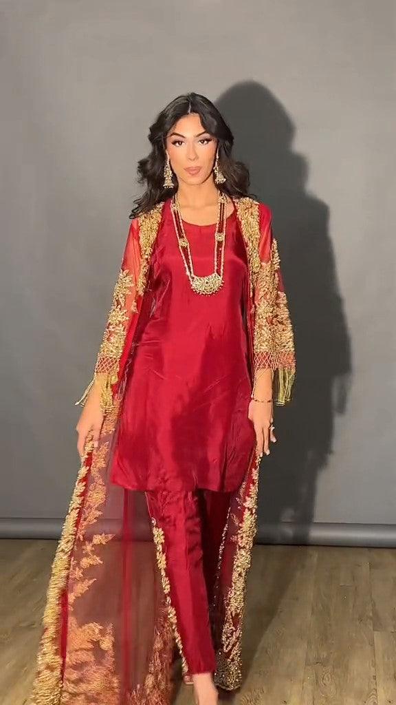 pant and kurta with dupatta