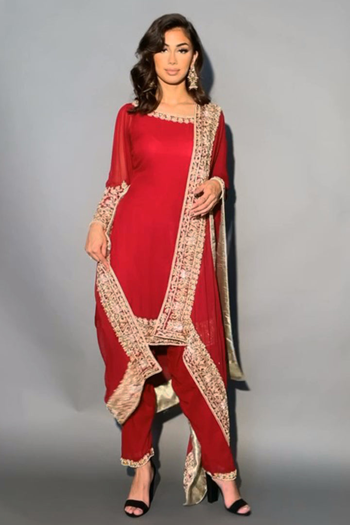 
                  
                    Zaara
                  
                